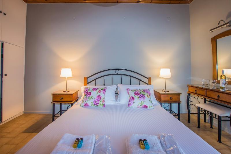Porto Giardino Apartments Psarou  المظهر الخارجي الصورة